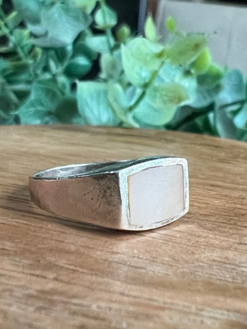Sterling Silver Signet Ring with pink shell Inlay Size 7